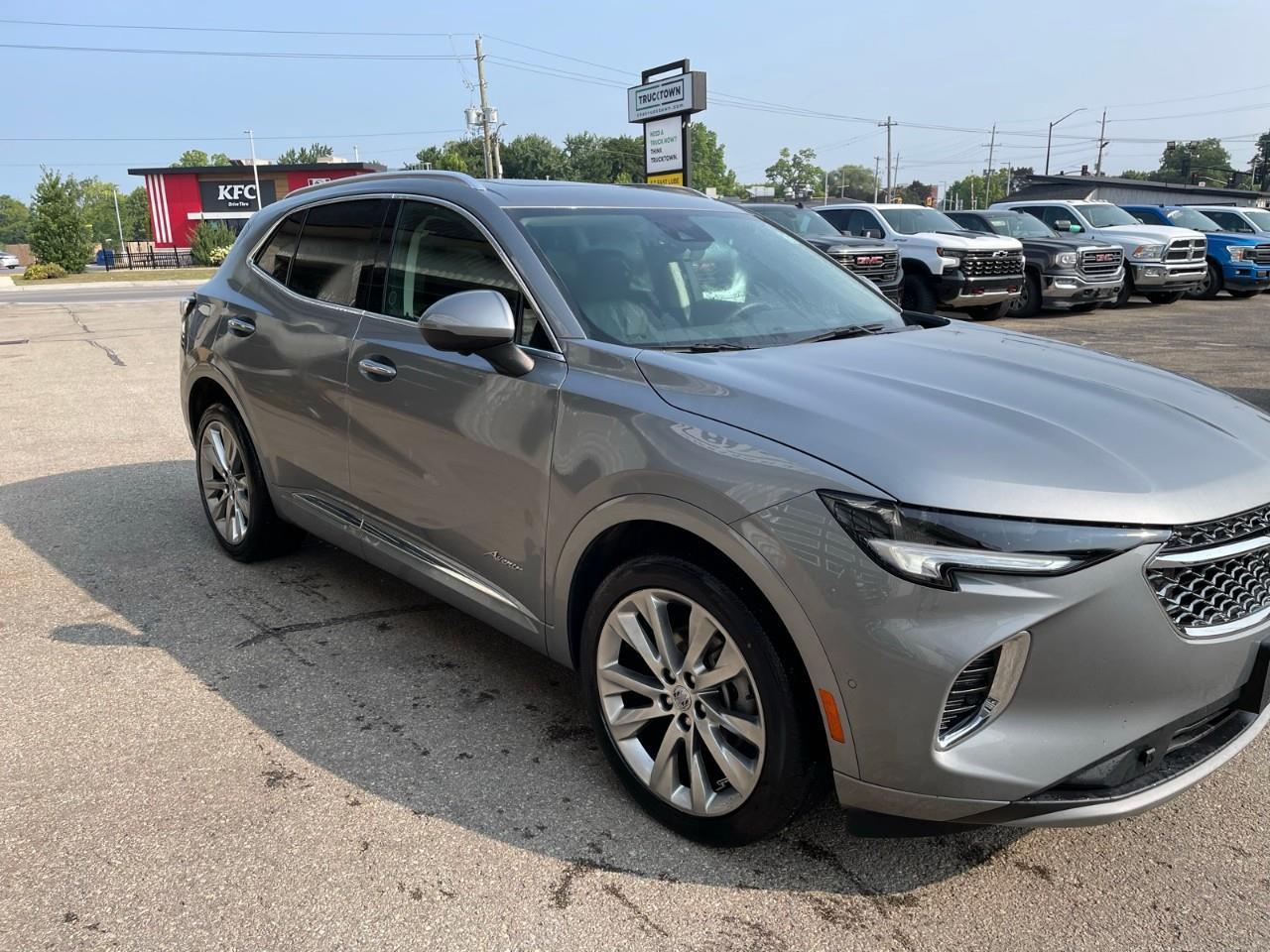 2023 Buick Envision Avenir All-Wheel Drive Photo3