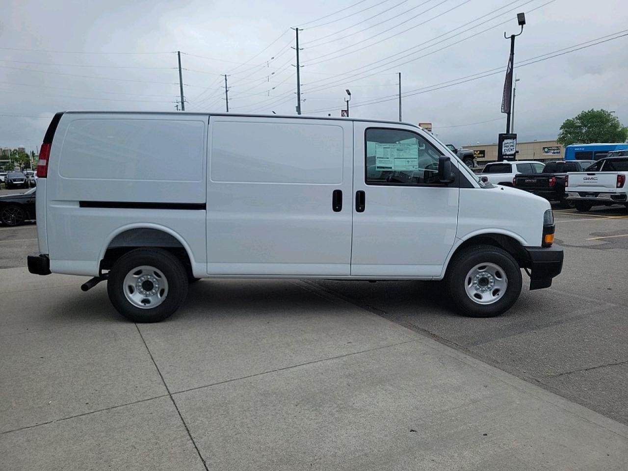 2025 Chevrolet Express 2500 Work Van Rear-Wheel Drive Cargo Van Photo3