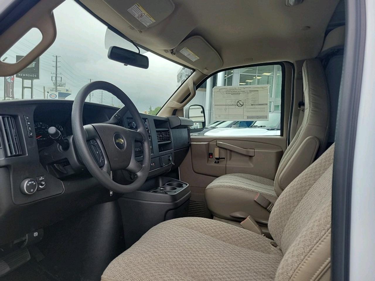 2025 Chevrolet Express 2500 Work Van Rear-Wheel Drive Cargo Van Photo