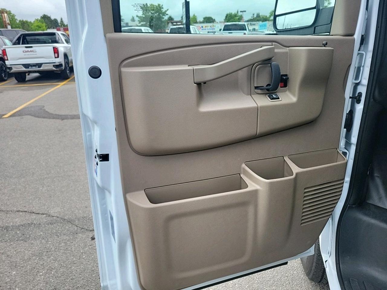 2025 Chevrolet Express 2500 Work Van Rear-Wheel Drive Cargo Van Photo