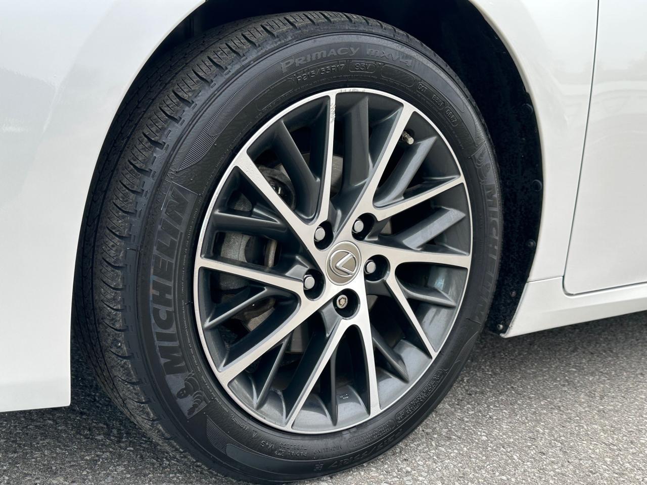 2017 Lexus ES 350 Base 4dr Sedan Photo