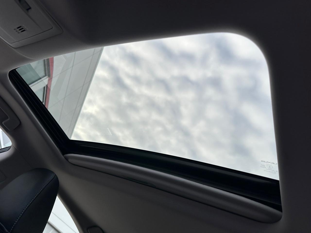 2017 Lexus ES 350 Base 4dr Sedan Photo