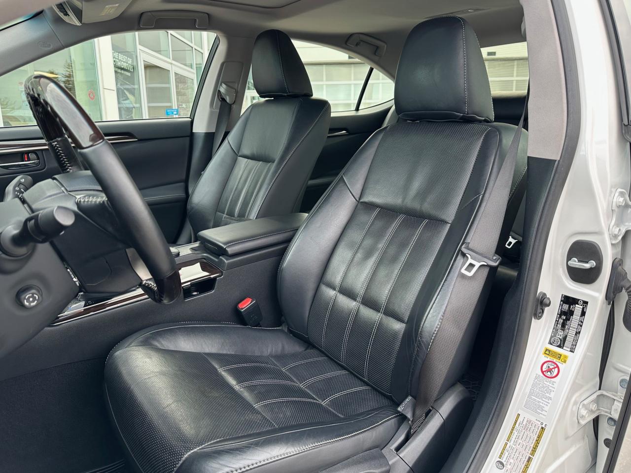 2017 Lexus ES 350 Base 4dr Sedan Photo