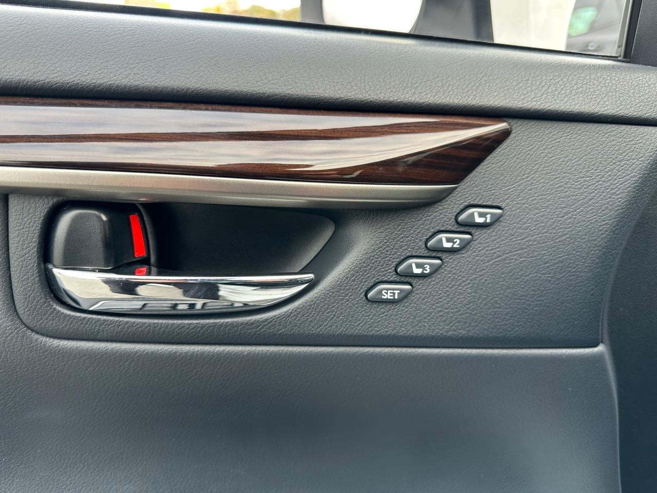 2017 Lexus ES 350 Base 4dr Sedan Photo