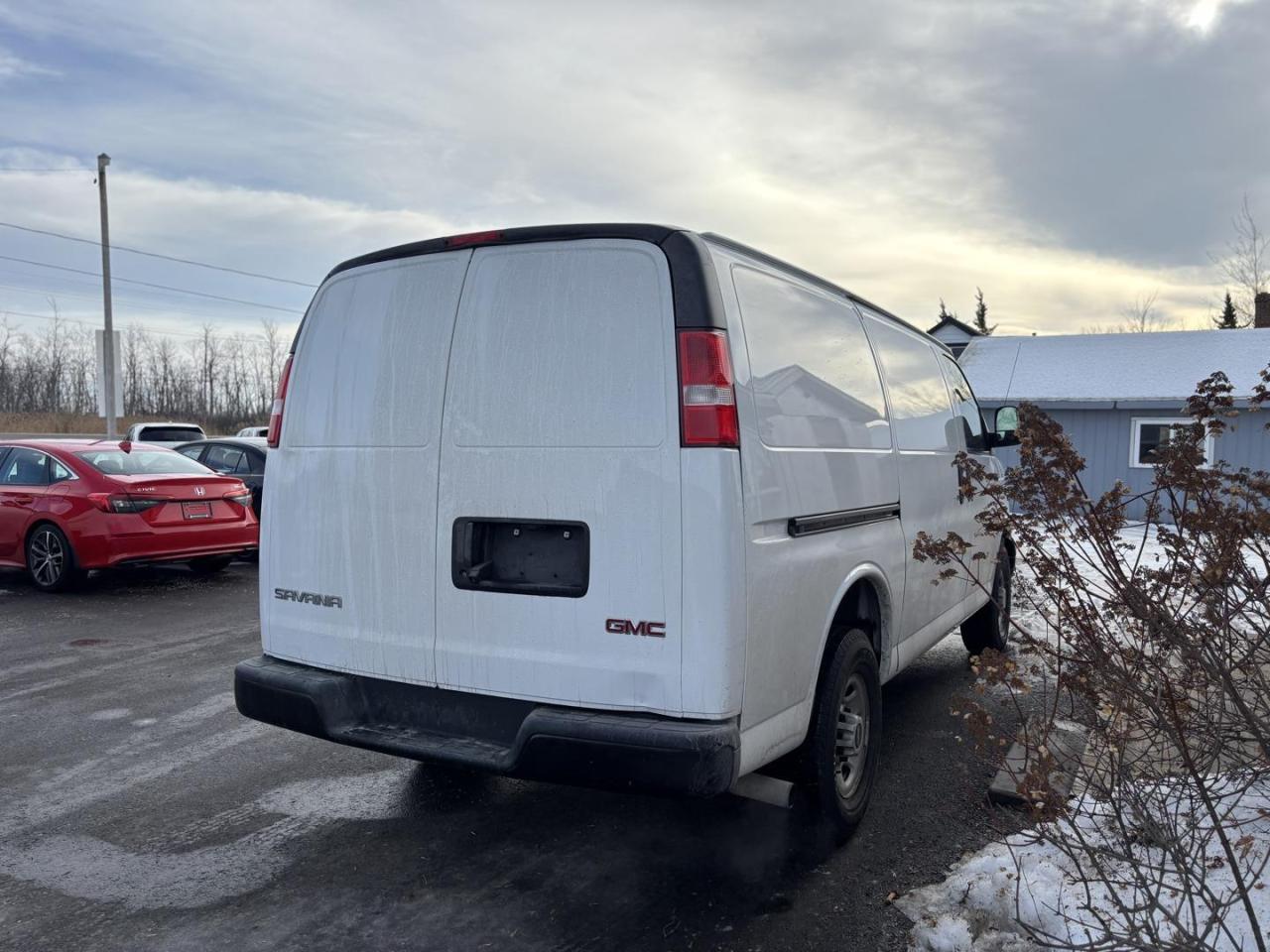 2021 GMC Savana 2500 Work Van Rear-Wheel Drive Cargo Van Photo