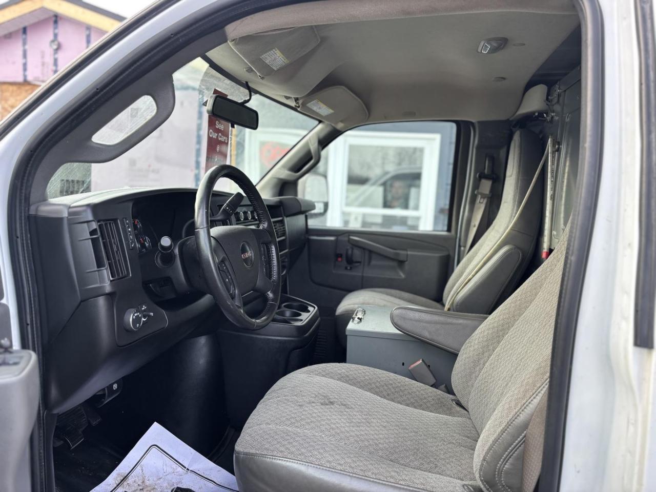 2021 GMC Savana 2500 Work Van Rear-Wheel Drive Cargo Van Photo