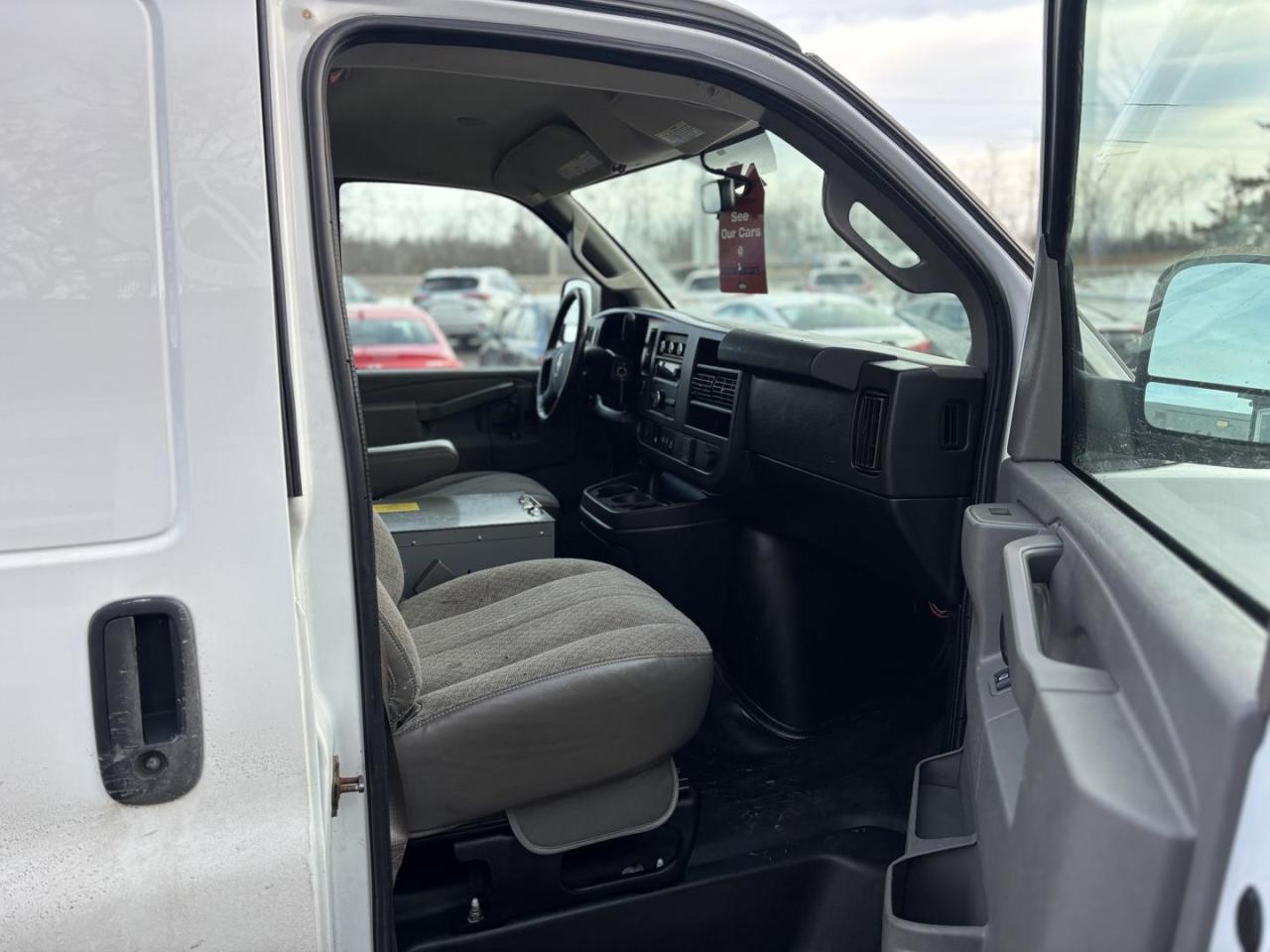 2021 GMC Savana 2500 Work Van Rear-Wheel Drive Cargo Van Photo