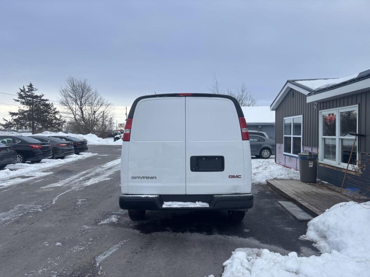 2021 GMC Savana 2500 Work Van Rear-Wheel Drive Cargo Van Photo