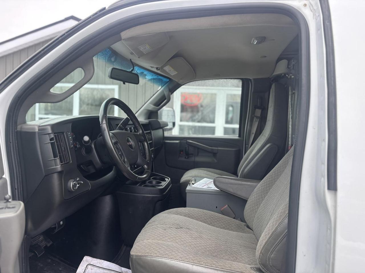 2021 GMC Savana 2500 Work Van Rear-Wheel Drive Cargo Van Photo