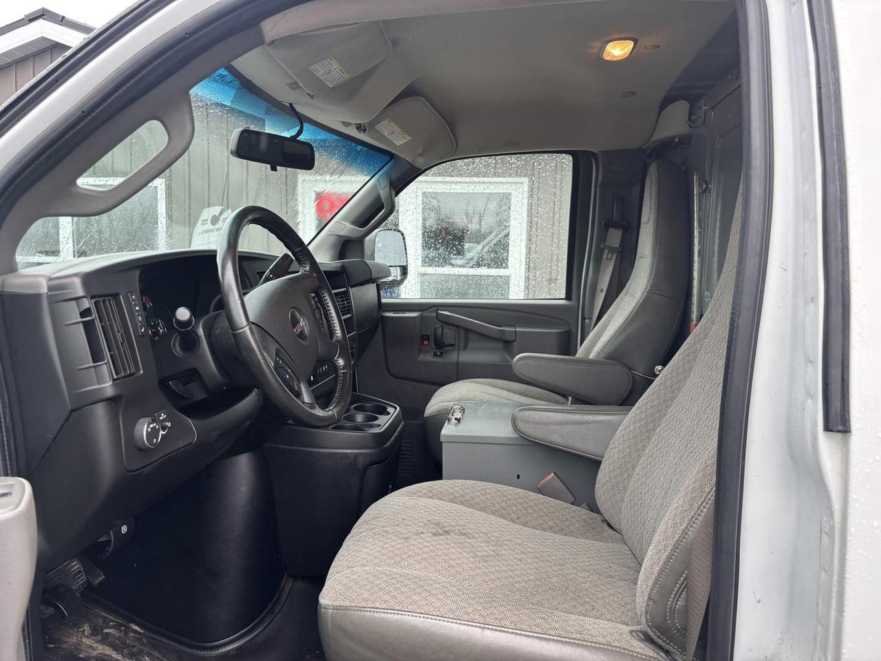2021 GMC Savana 2500 Work Van Rear-Wheel Drive Cargo Van Photo