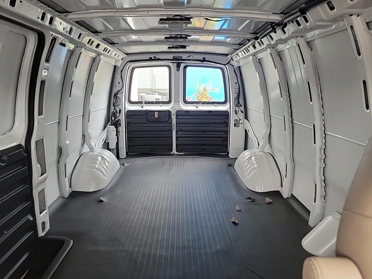 2025 Chevrolet Express 2500 Work Van Rear-Wheel Drive Extended Cargo Van Photo
