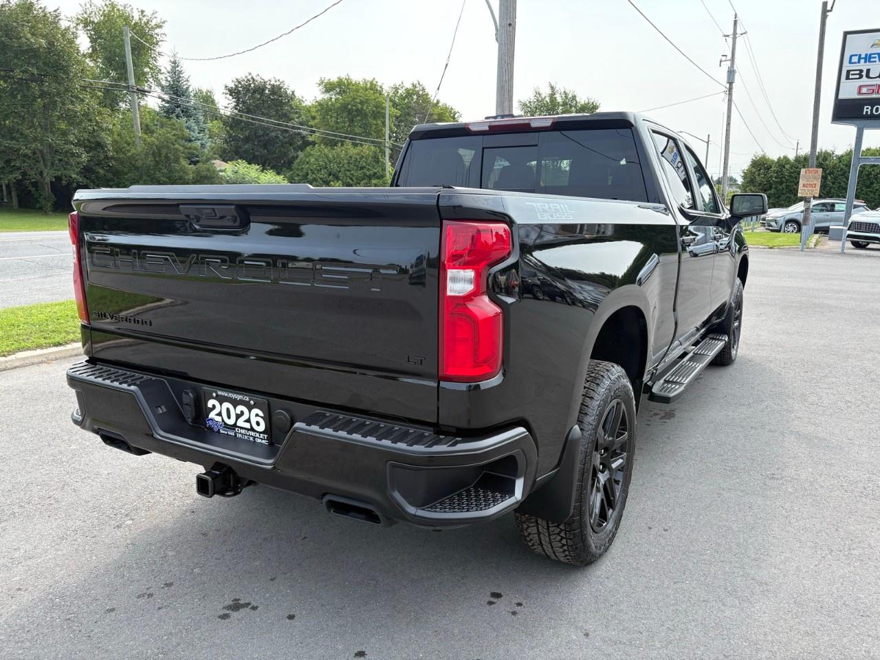 2026 Chevrolet Silverado 1500 Crew Cab Standard Box 4-Wheel Drive LT Trail Boss Photo4