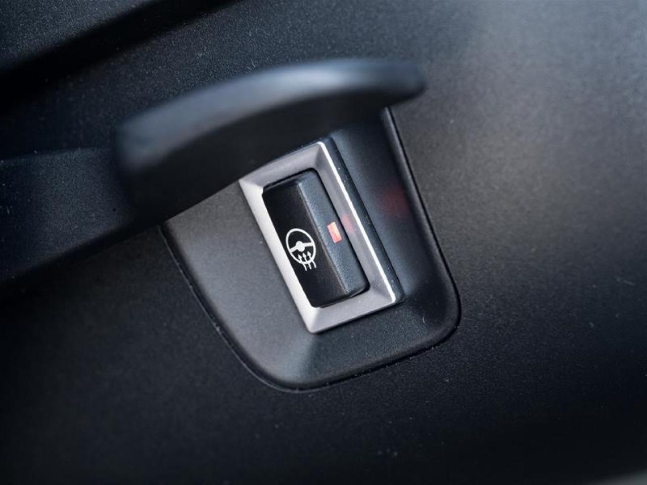 2019 BMW M4 Base 2dr Rear-Wheel Drive Coupe Photo