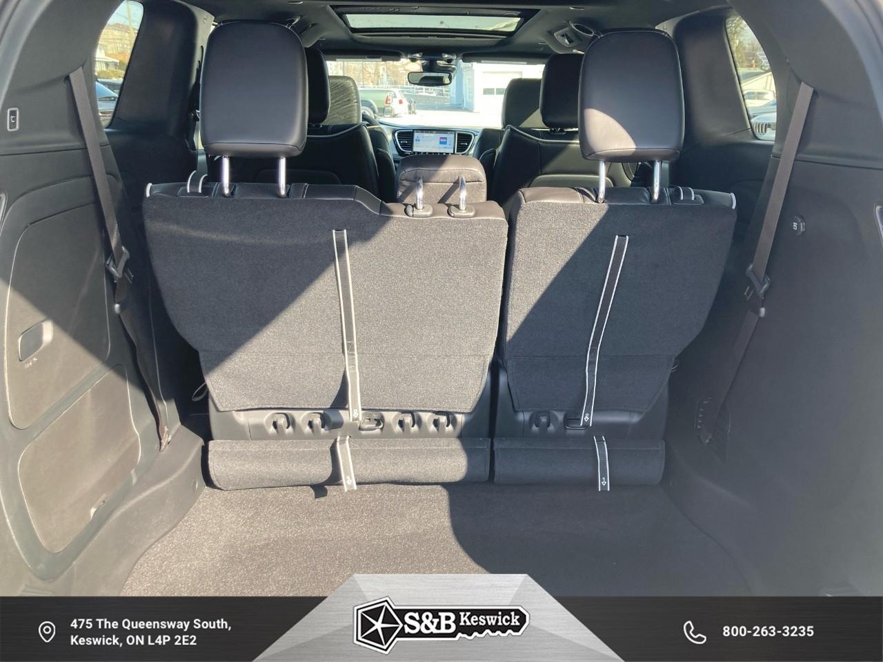 2024 Chrysler Pacifica Hybrid Select Passenger Van Photo