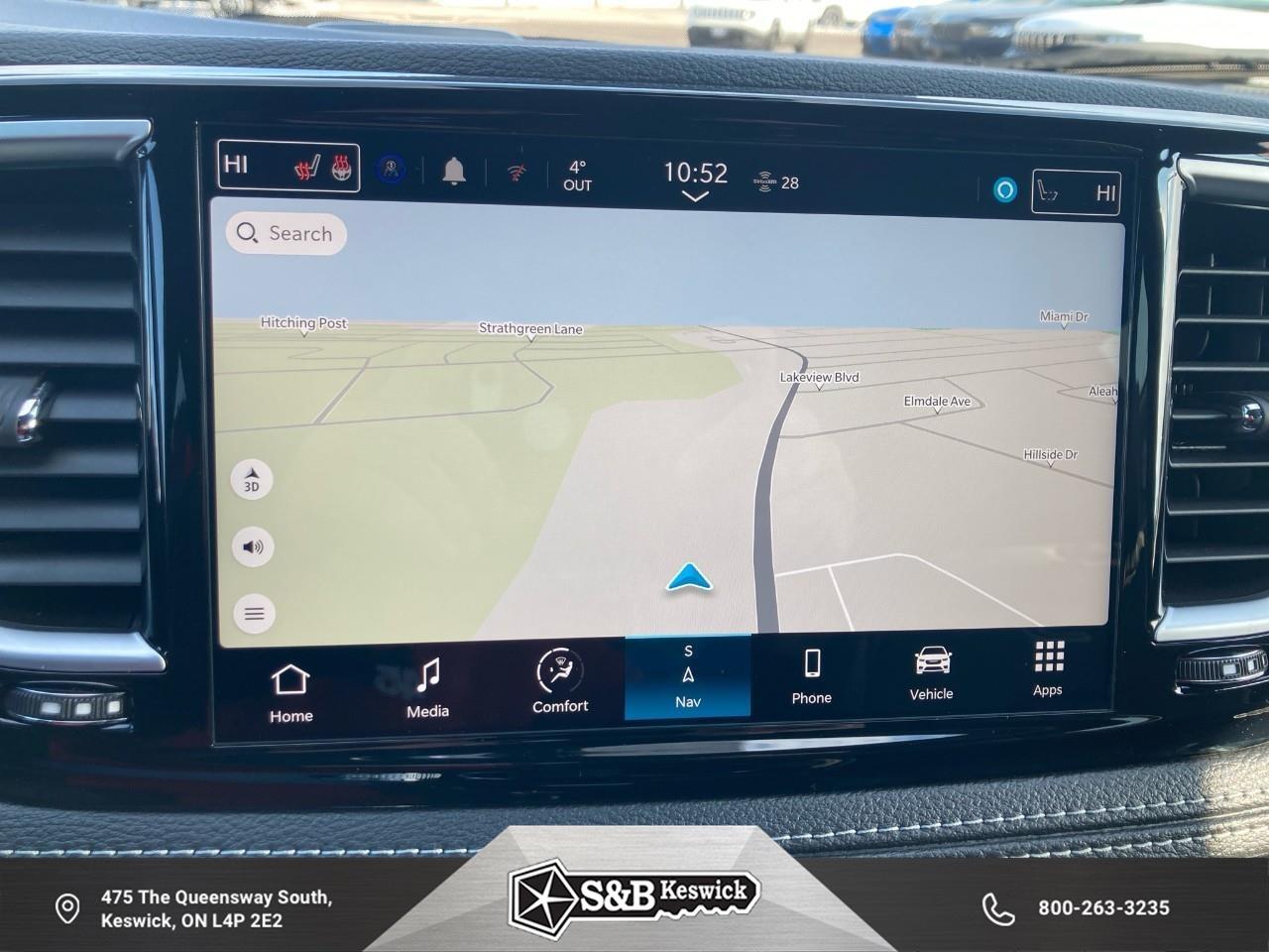 2024 Chrysler Pacifica Hybrid Select Passenger Van Photo