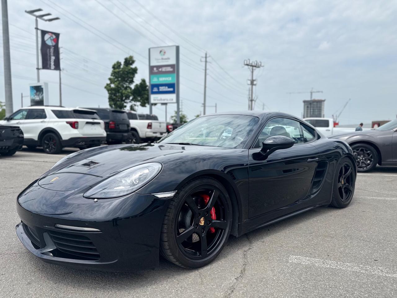 2017 Porsche 718 Cayman S 2dr Rear-Wheel Drive Coupe Photo3