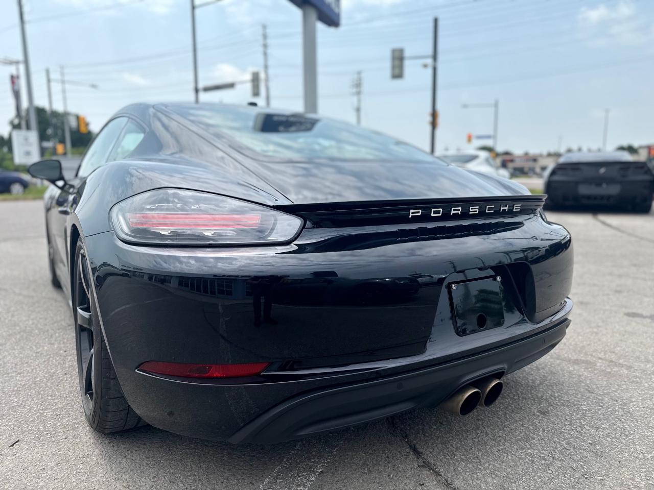 2017 Porsche 718 Cayman S 2dr Rear-Wheel Drive Coupe Photo