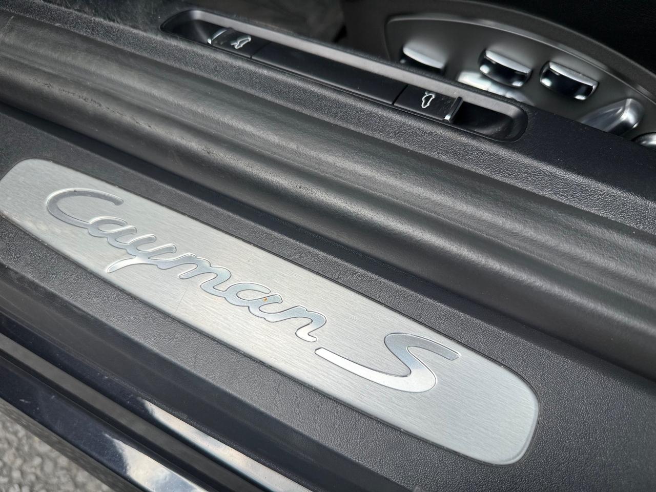 2017 Porsche 718 Cayman S 2dr Rear-Wheel Drive Coupe Photo