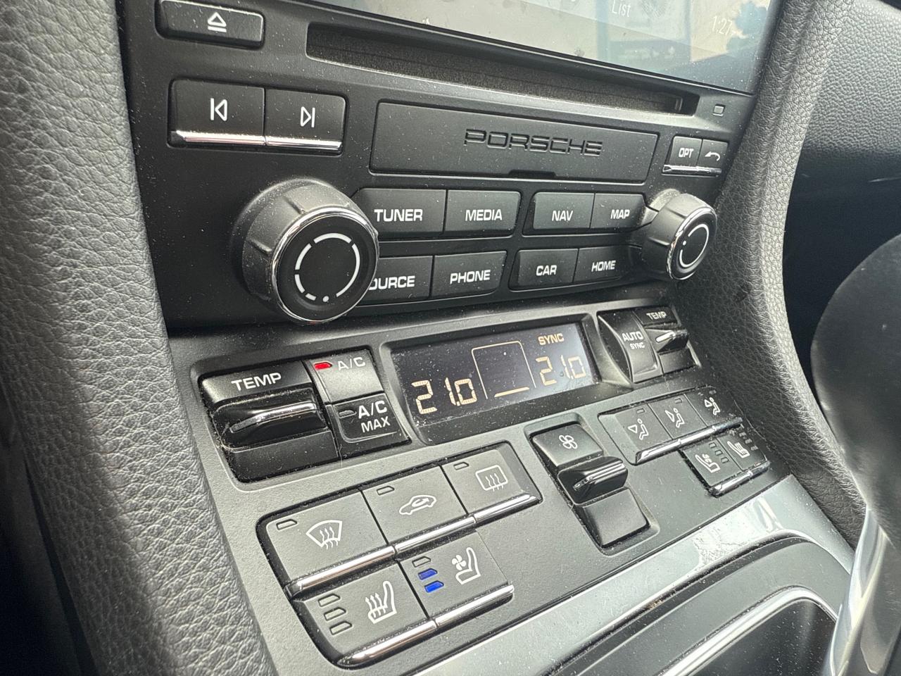 2017 Porsche 718 Cayman S 2dr Rear-Wheel Drive Coupe Photo