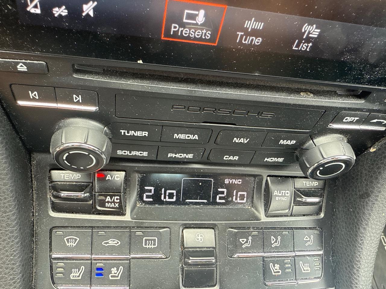 2017 Porsche 718 Cayman S 2dr Rear-Wheel Drive Coupe Photo