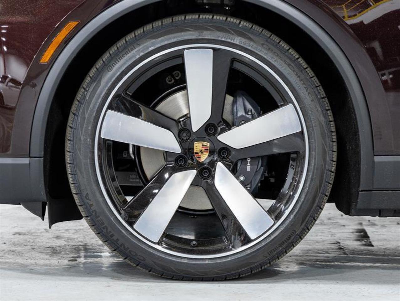 2024 Porsche Macan  Photo4