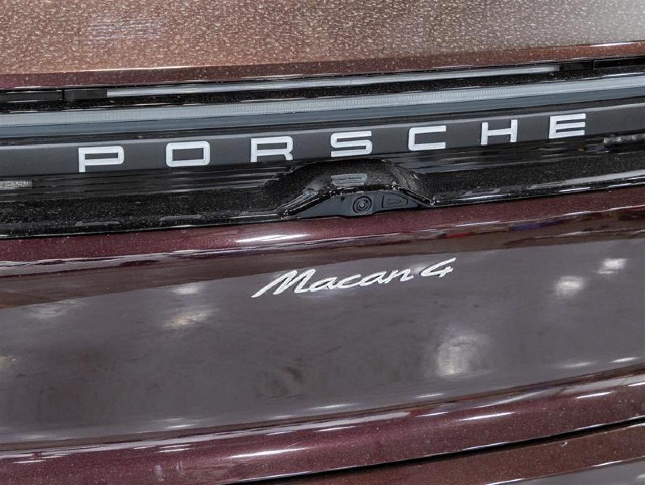 2024 Porsche Macan  Photo