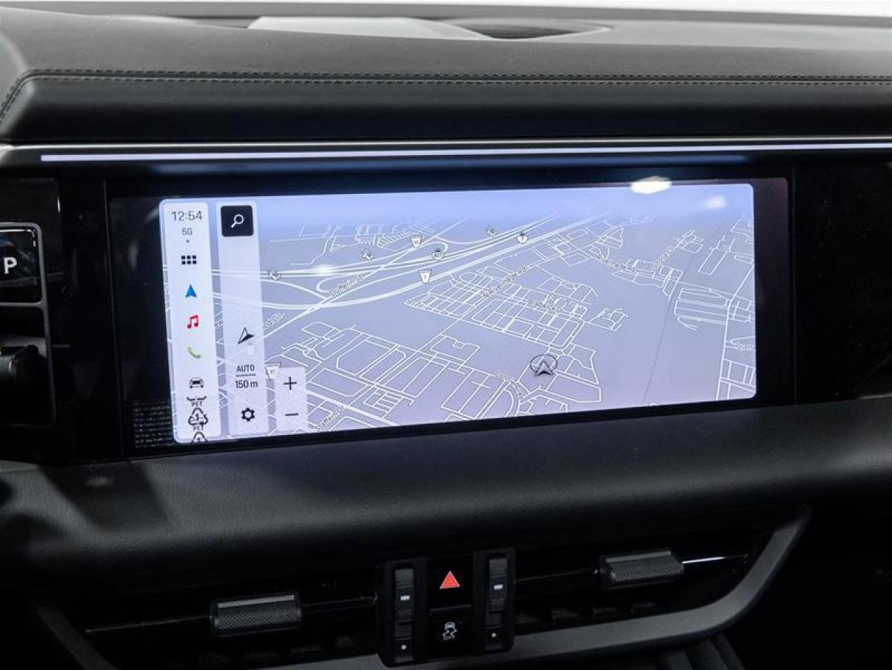 2024 Porsche Macan  Photo