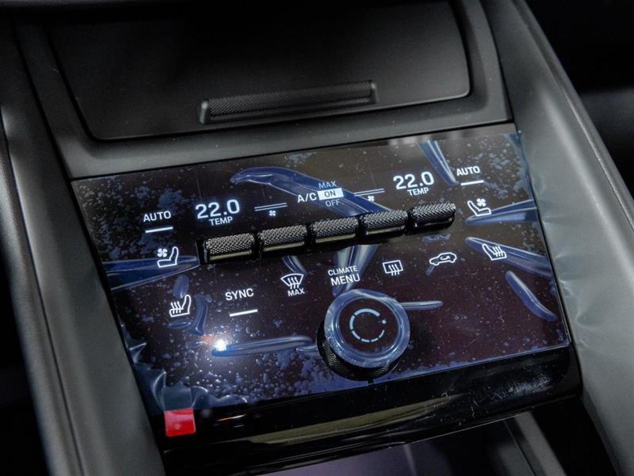 2024 Porsche Macan  Photo