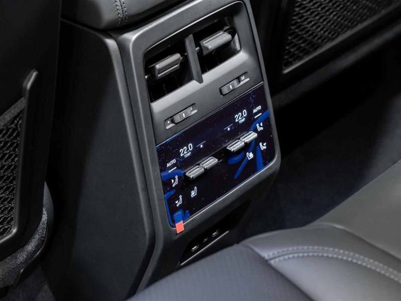 2024 Porsche Macan  Photo