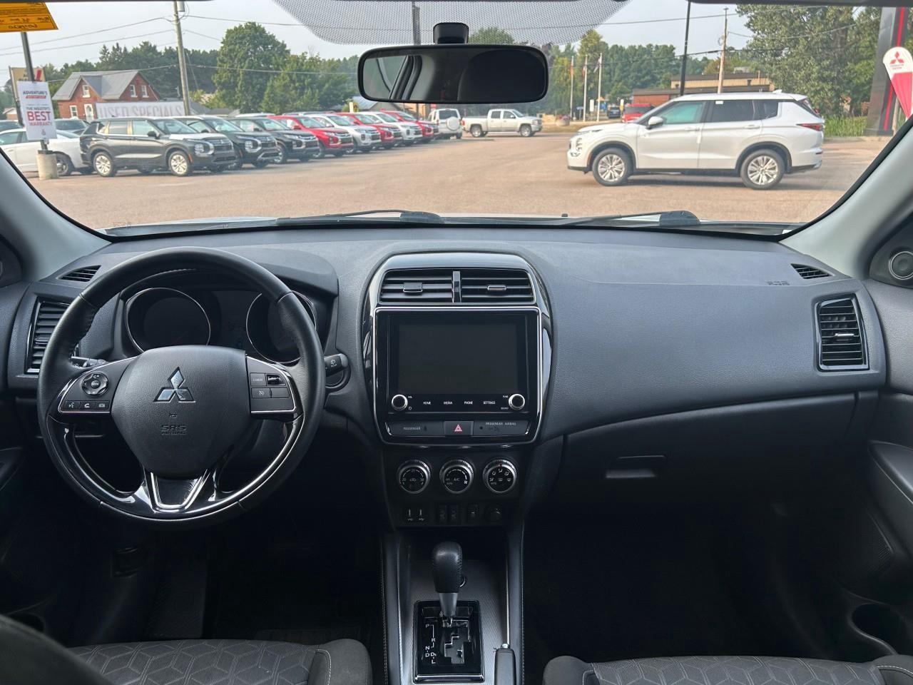 2021 Mitsubishi RVR SE 4dr AWC Photo