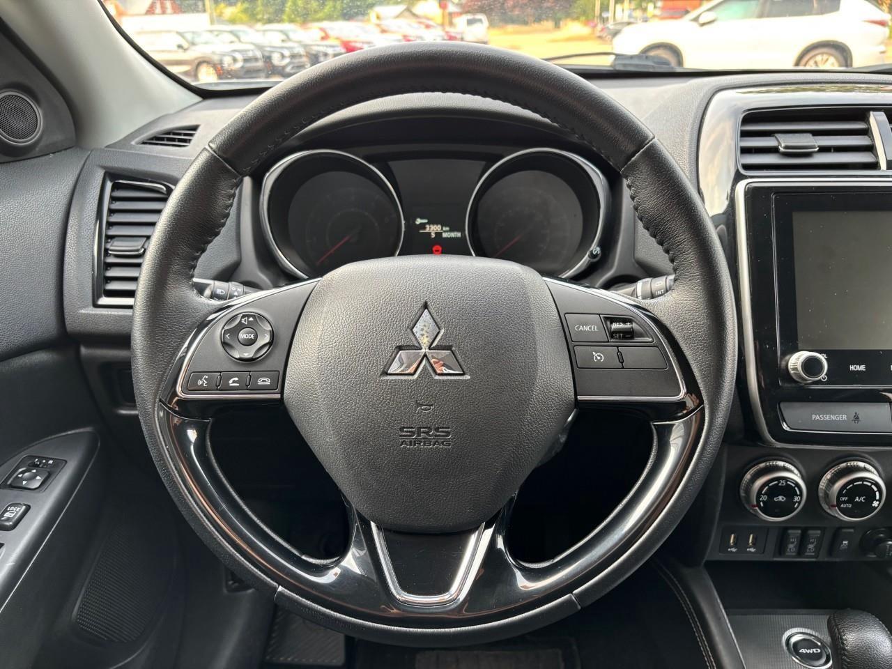 2021 Mitsubishi RVR SE 4dr AWC Photo