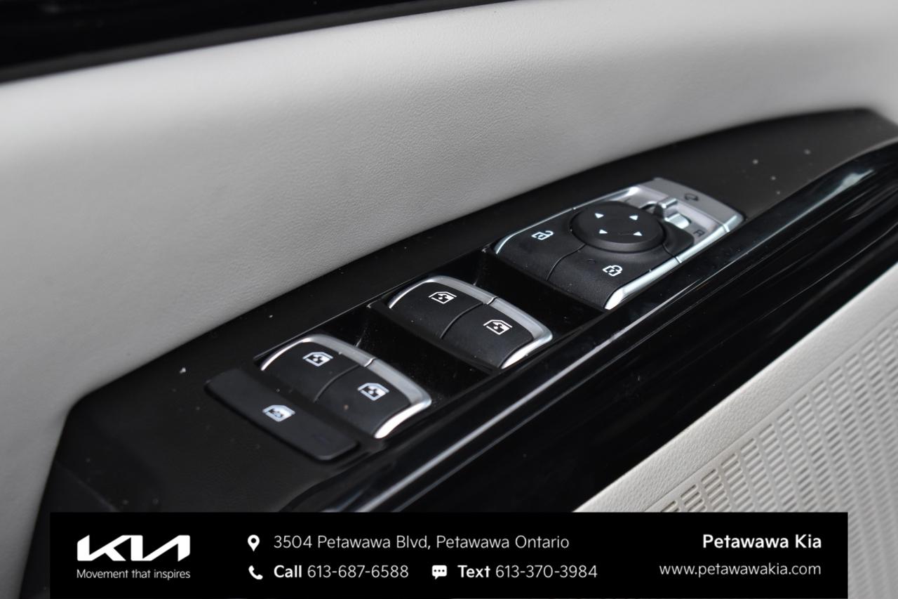 2022 Kia Carnival EX+ Passenger Van Photo