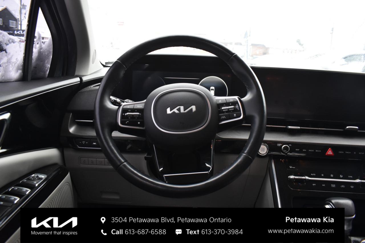 2022 Kia Carnival EX+ Passenger Van Photo