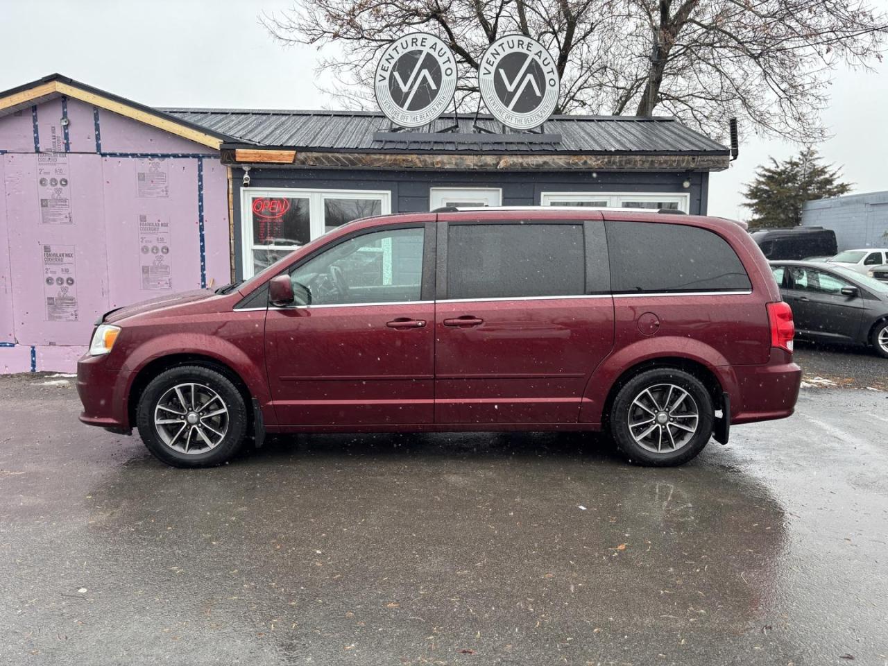 2017 Dodge Grand Caravan CVP/SXT Passenger Van Photo