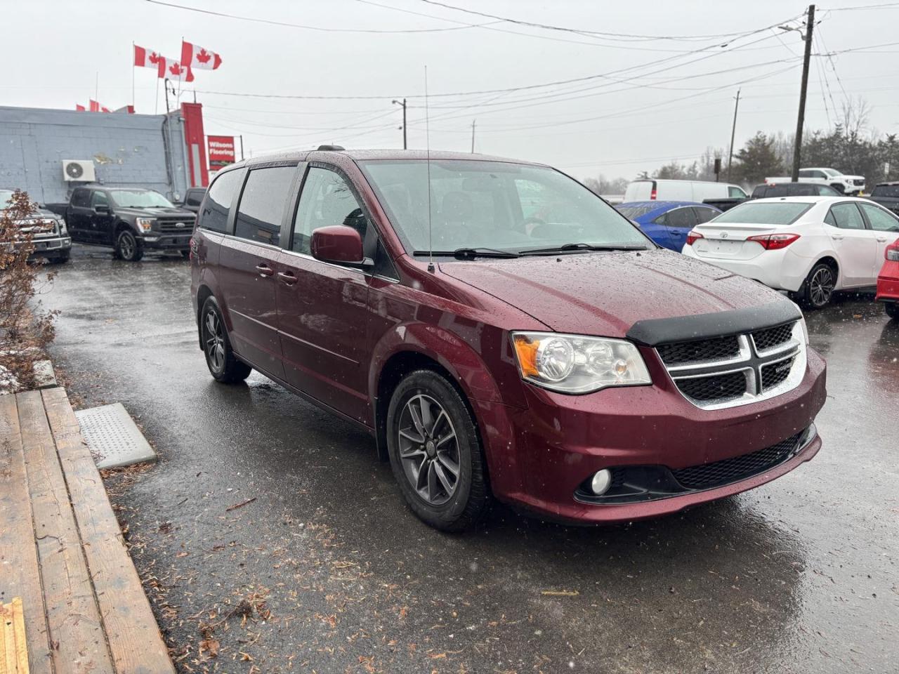 2017 Dodge Grand Caravan CVP/SXT Passenger Van Photo