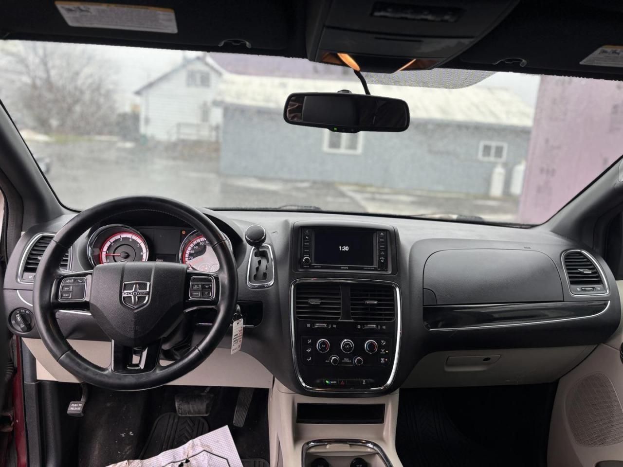 2017 Dodge Grand Caravan CVP/SXT Passenger Van Photo