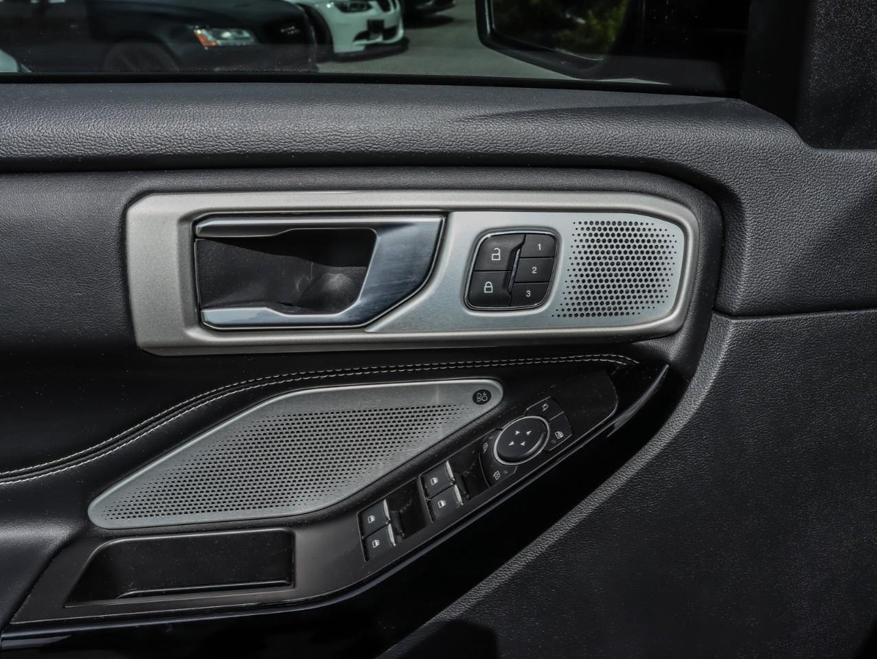 2022 Ford Explorer ST 4dr 4x4 Photo