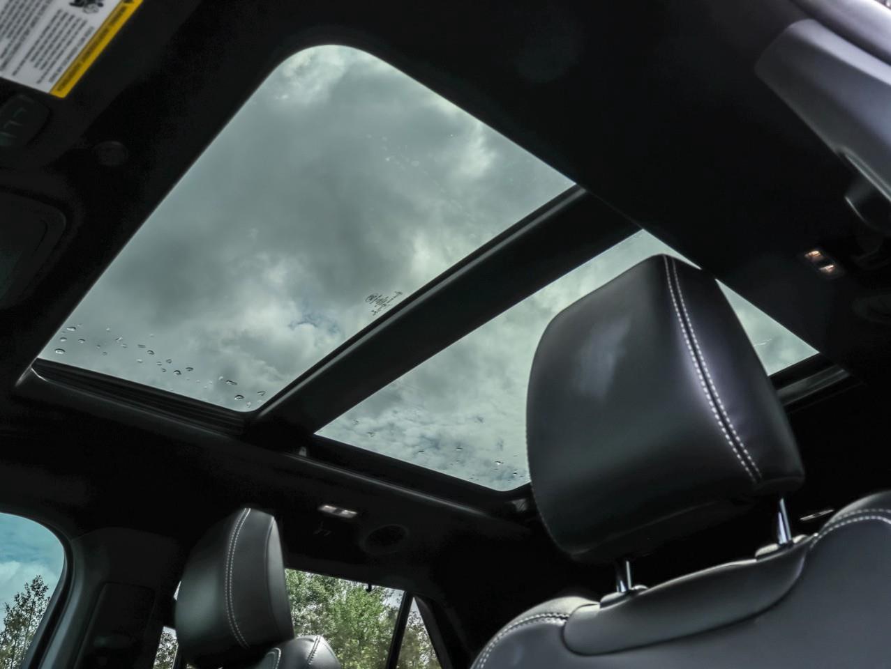 2022 Ford Explorer ST 4dr 4x4 Photo