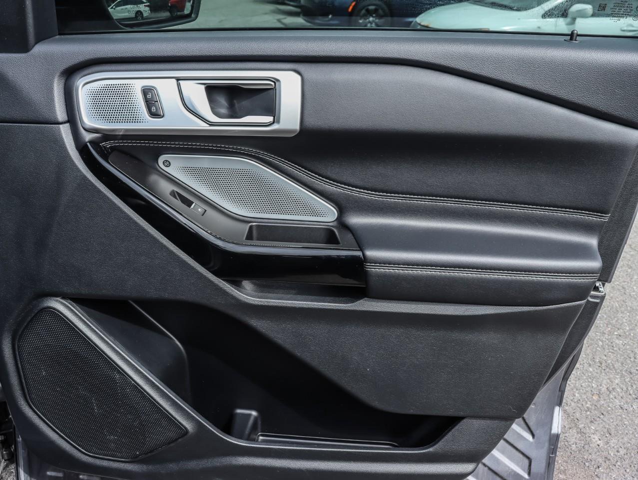 2022 Ford Explorer ST 4dr 4x4 Photo