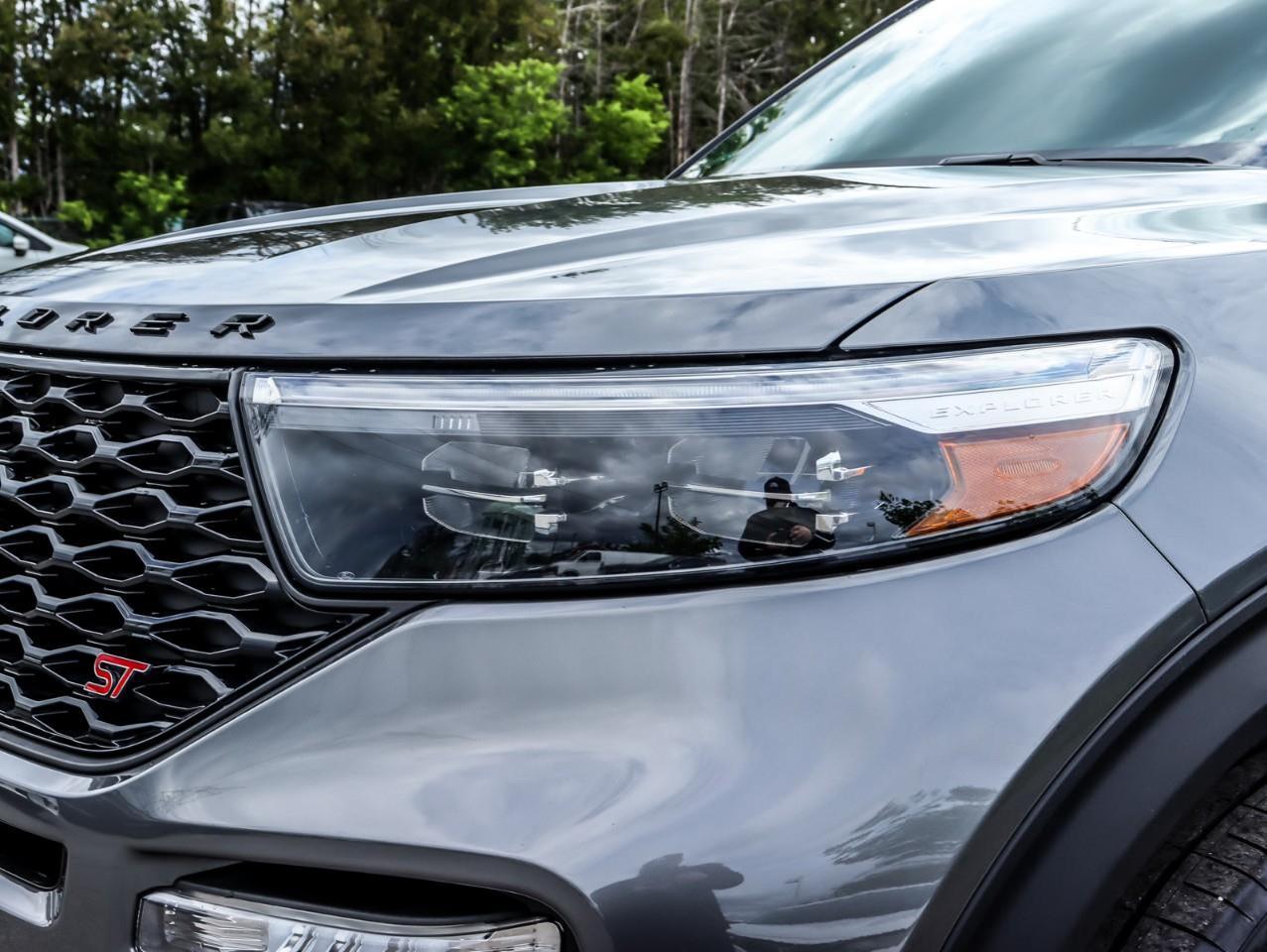 2022 Ford Explorer ST 4dr 4x4 Photo