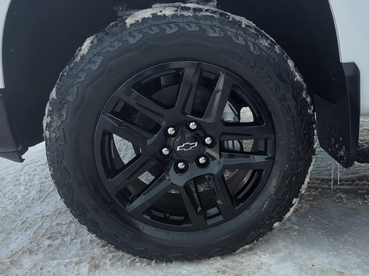 2026 Chevrolet Silverado 1500 Crew Cab Standard Box 4-Wheel Drive LT Trail Boss Photo2