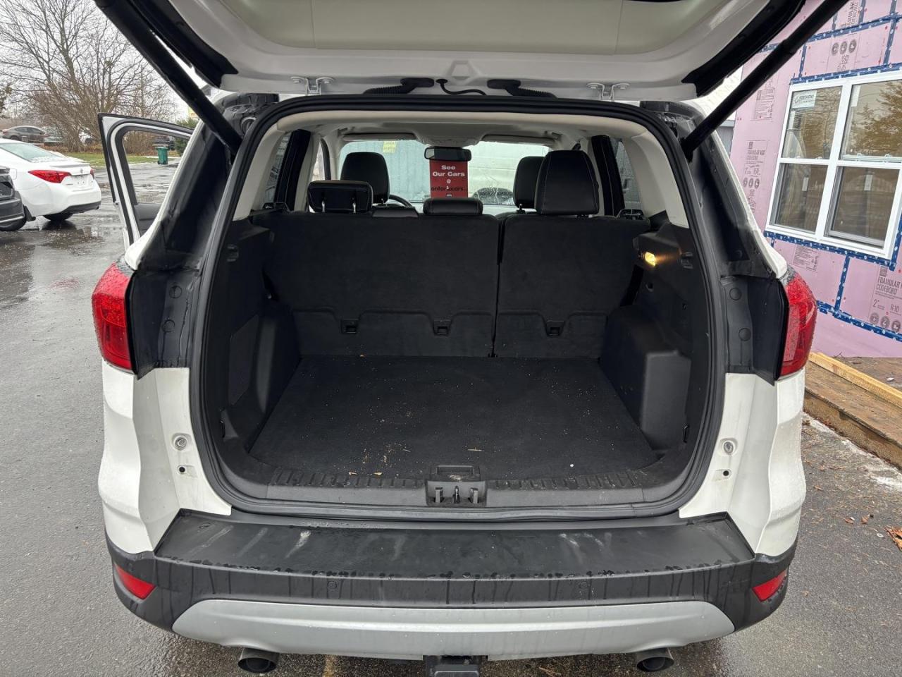 2019 Ford Escape Titanium 4dr 4x4 Photo