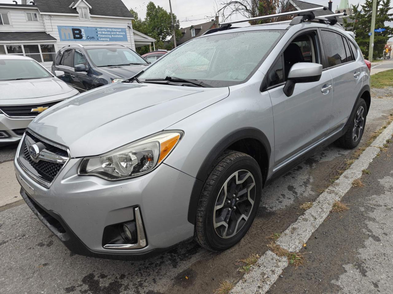 2017 Subaru Crosstrek Touring (CVT) 4dr All-Wheel Drive Photo2