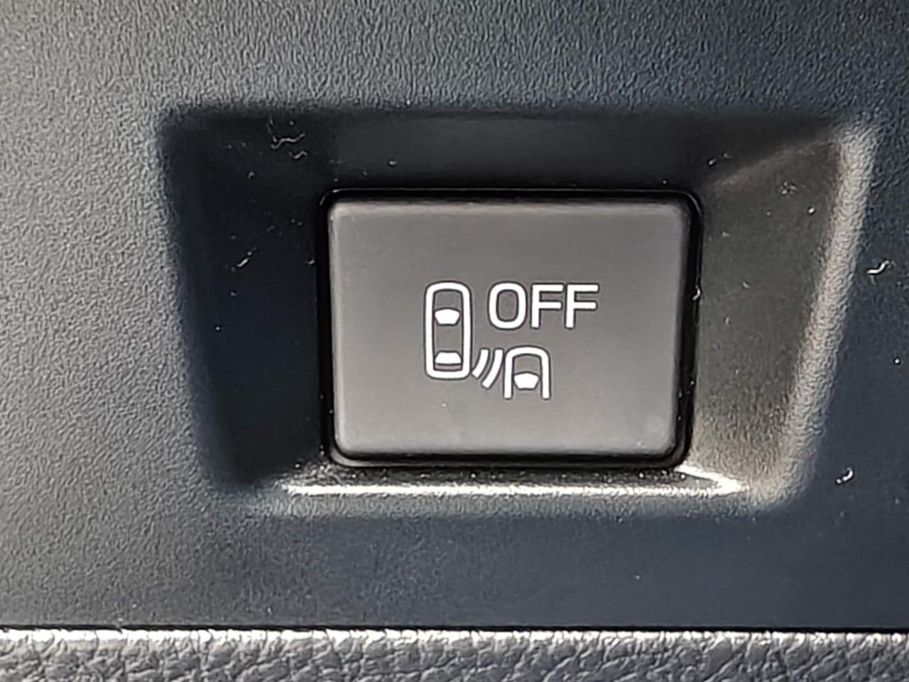 2017 Subaru Crosstrek Touring (CVT) 4dr All-Wheel Drive Photo