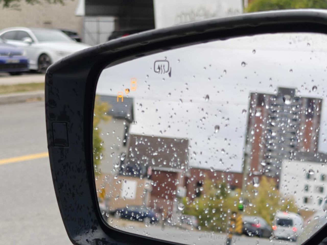 2017 Subaru Crosstrek Touring (CVT) 4dr All-Wheel Drive Photo