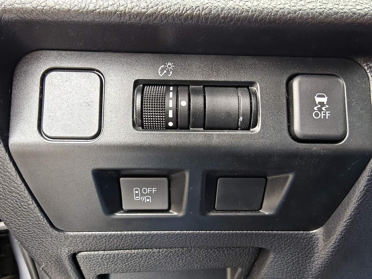 2017 Subaru Crosstrek Touring (CVT) 4dr All-Wheel Drive Photo