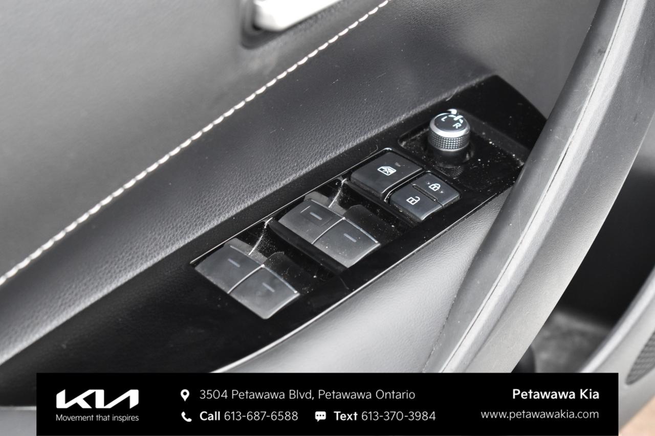 2019 Toyota Corolla Hatchback  Photo