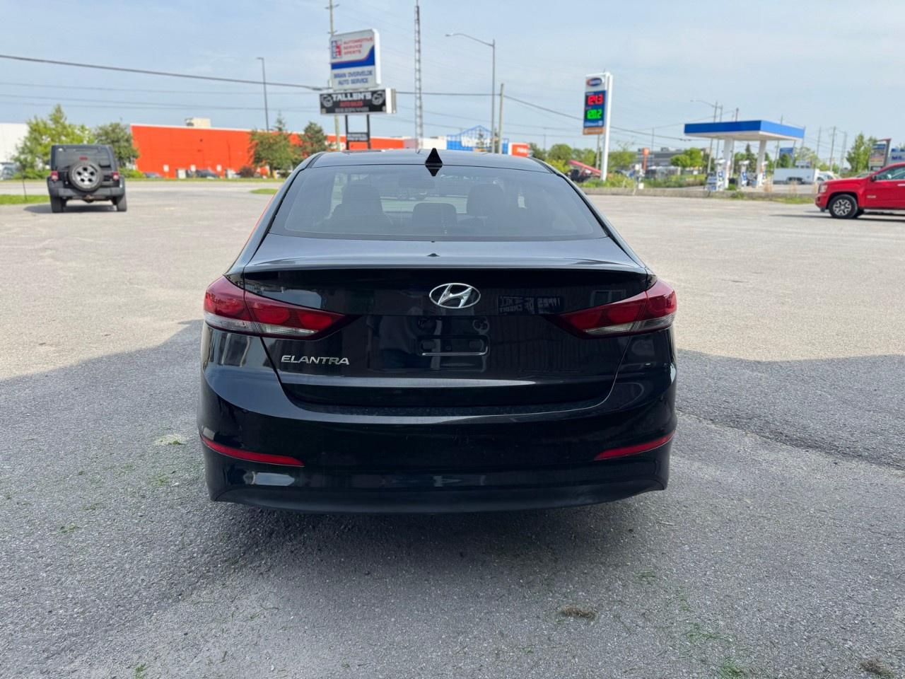2018 Hyundai Elantra GL AUTO Photo3
