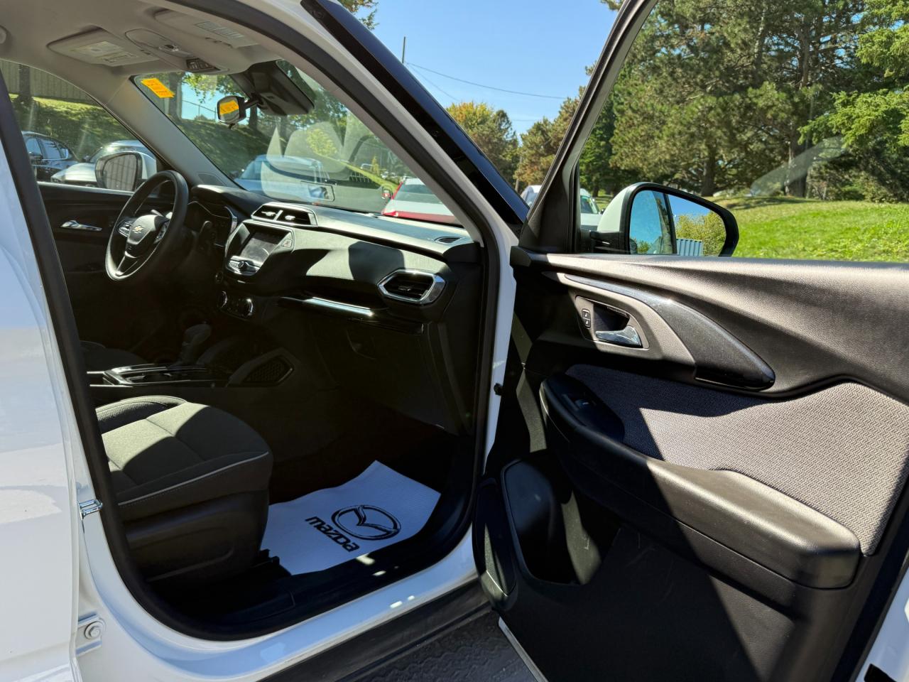 2023 Chevrolet TrailBlazer LT All-Wheel Drive Photo