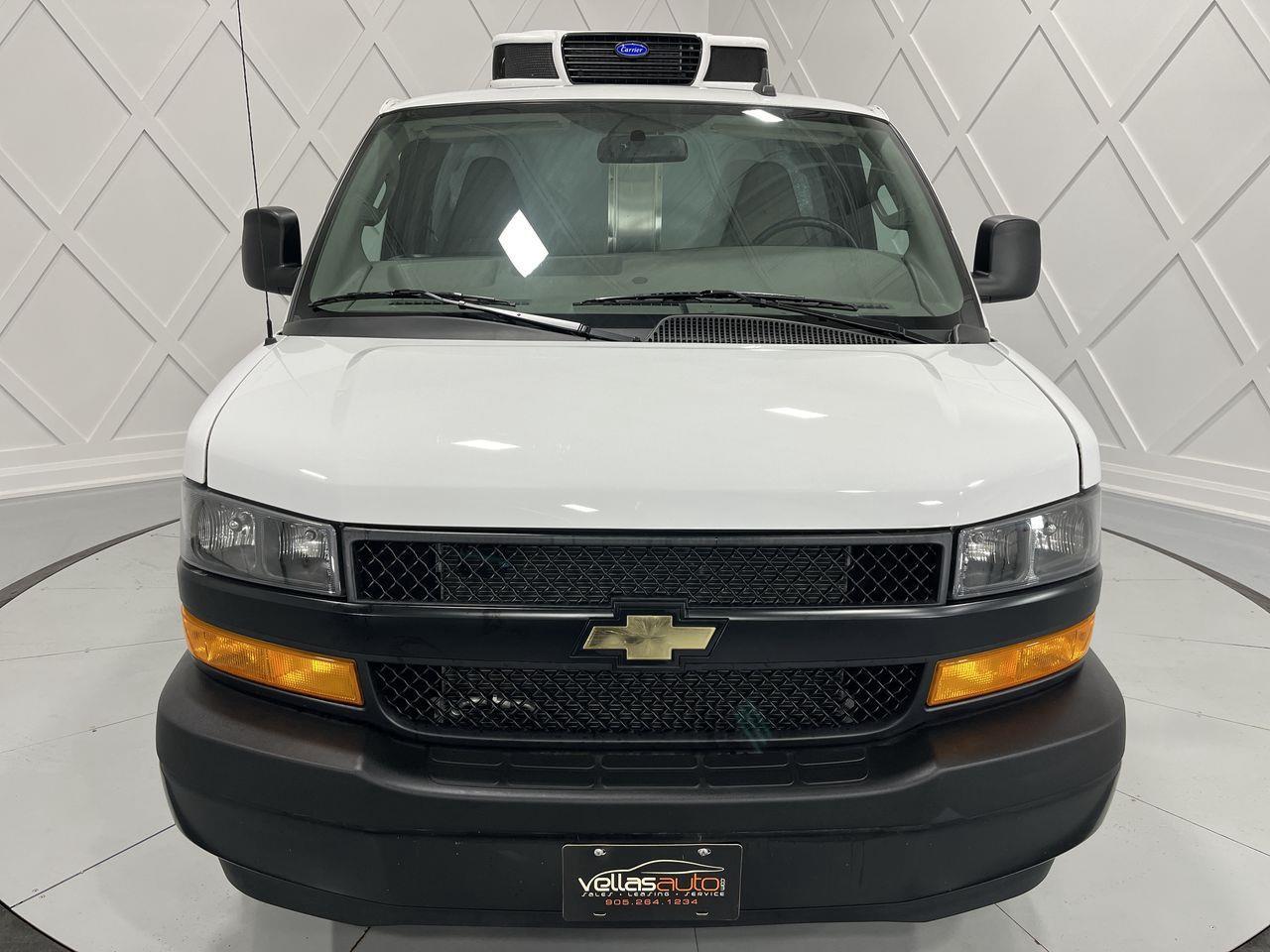 2022 Chevrolet Express  Photo